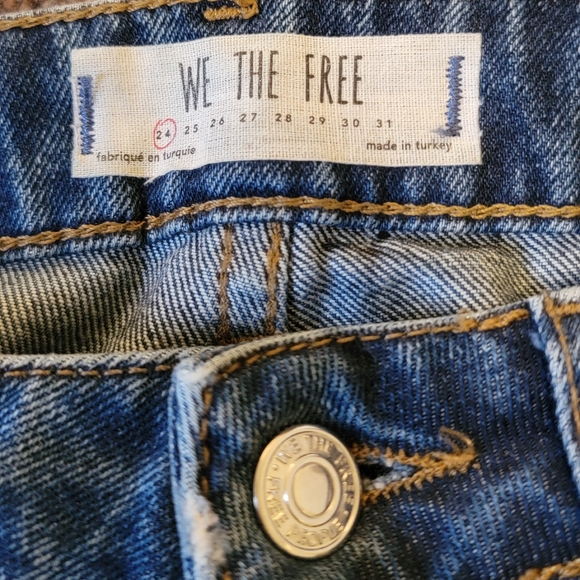 Free People Women's 24 Straight Leg Blue Jean Mid Wash High rise Western - Picture 3 of 4